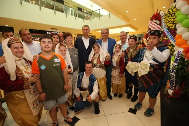 İyilik Atölyesi'nden İzmir'e Muhteşem Merhaba