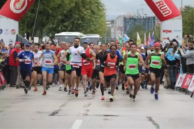Eker I Run Koşusu'nda 2 Bin Kişi Ter Döktü