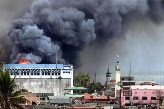 Filipinler'de Marawi Işid'den Tamamen Temizlendi
