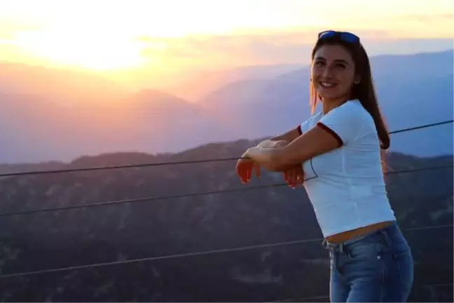 2 Bin 365 Metrelik Zirvede Etkileyici Gün Batımı
