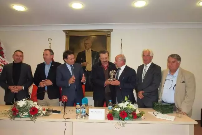 Hisarcıklıoğlu'ndan Ayvalık Zeytinyağının Markalaşması İçin Destek Sözü