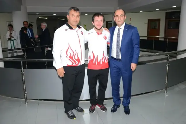 Yıldırımlı Haltercilerden Gümüş Madalya