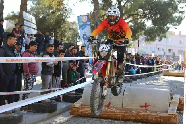 Mersin'de Motokros Yarışları