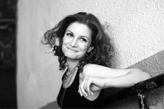Jehan Barbur'dan Şiir Kitabı