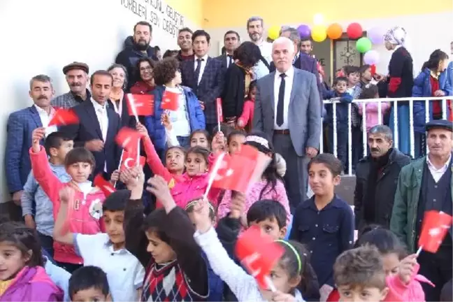 Hayırsever İşadamından Başkale'ye Yeni Okul