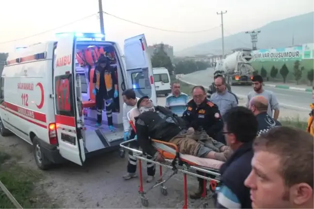 Traktör ile Tır Çarpıştı: 6 Yaralı