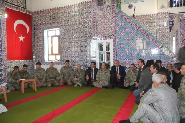 Başkale'de Şehit Jandarma Uzman Onbaşı Kemal Zeren İçin Mevlit Okutuldu