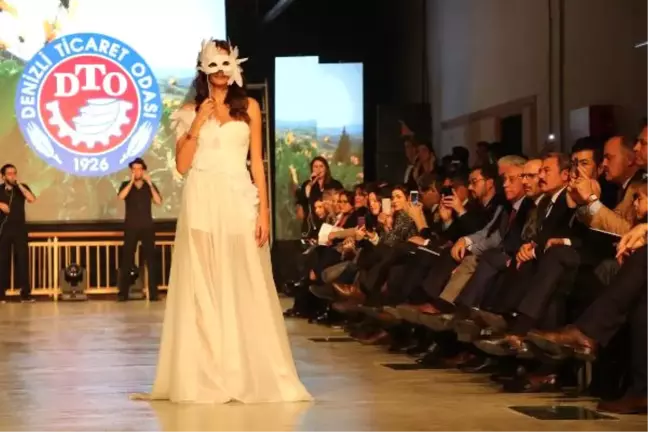 Kursiyerler Tasarladı, Mankenler Sergiledi