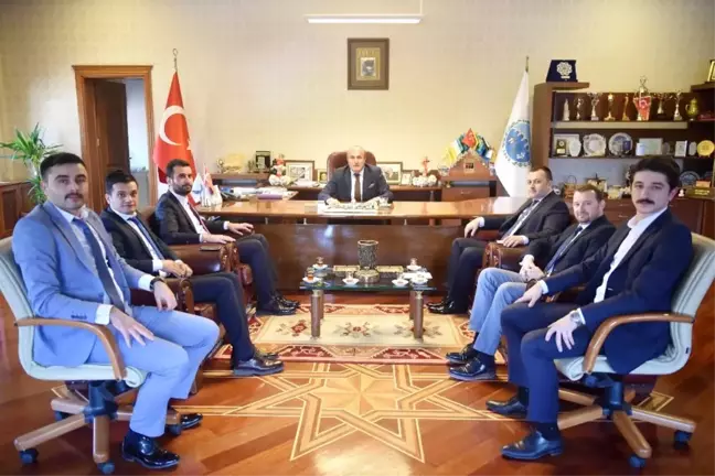 Çatalzeytinliler Derneği'nden Arslan'ı Ziyaret