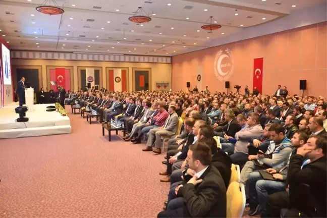 Çelik-İş'ten 600 Kişilik Dev Eğitim Semineri