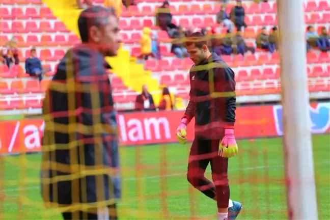 Ertaç Özbir'den Kaleye Transfer Düşünen Yönetime Mesaj