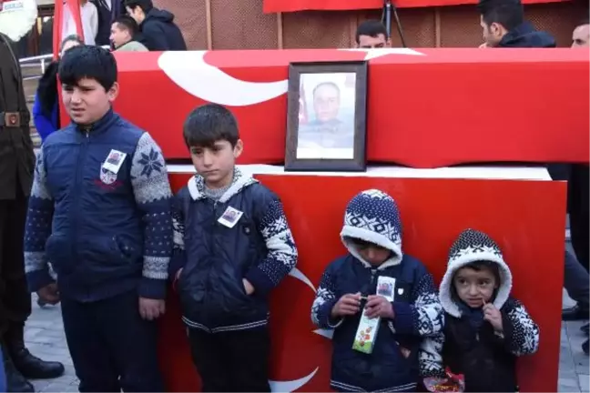 Şehit Er, Van'da Toprağa Verildi