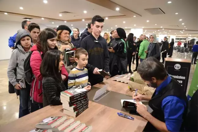 'Sporcular Yazmıyor, Sadece Konuşuyor'