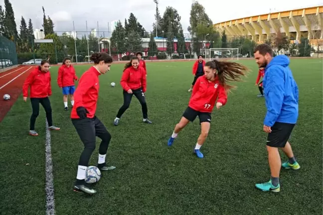 Konak Belediyespor'da Hedef: Namağlup Şampiyonluk
