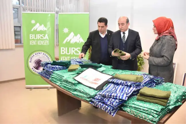 Kent Konseyi Kadınlarından Mehmetçiği Isıtacak Jest