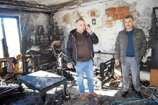 Evi Yanan Aile Evsiz Kaldı