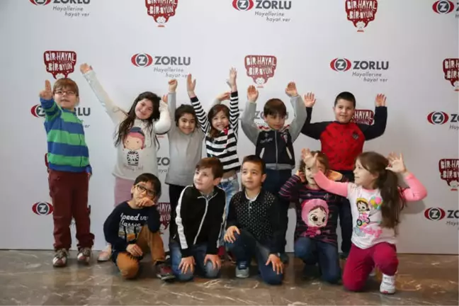 Zorlu Holding'den Çocuklara Özel Yaratıcı Yazarlık Eğitimi
