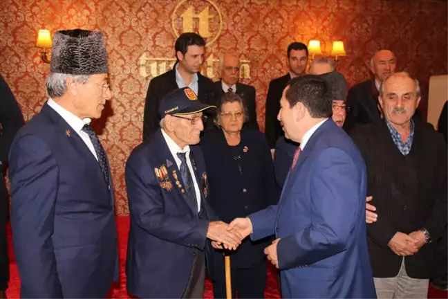 Sakarya'da Şehit Aileleri ve Gaziler Onuruna Yemek Verildi