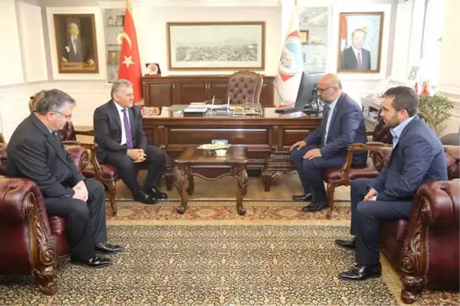Meyveciler Sebzeciler ve Pazarcılar Odasından Başkan Büyükkılıç'a Ziyaret