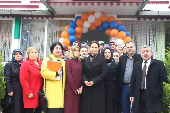 AK Parti Yağlıdere Kadın Kolları Başkanlığına Karakuşlu Seçildi