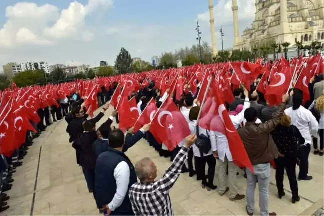 Büyükşehir Belediyesi'nden Anlamlı 12 Mart Kutlaması