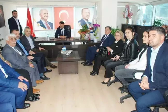 Ak Partili Savaş Didim'de Önce Partililerle Sona Halkla Bir Araya Geldi