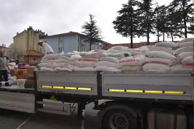 Dursunbey'den Doğu Guta'ya Yardım Tırı Gidiyor