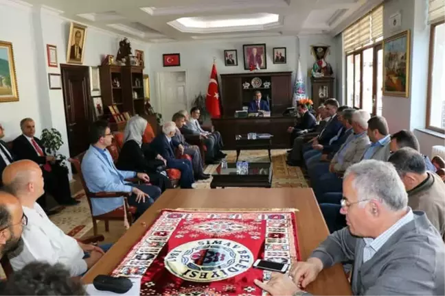 Belediye'den Üniversiteye Yemekhane Sözü