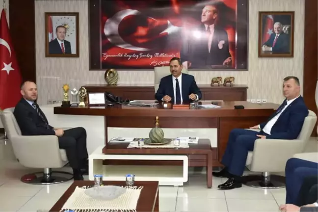 Keleş ve Ekibi Başkan Uysal'ı Ziyaret Etti