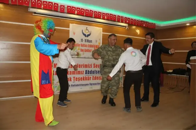 Kaymakam Öztürk, Engellilerle Buluştu