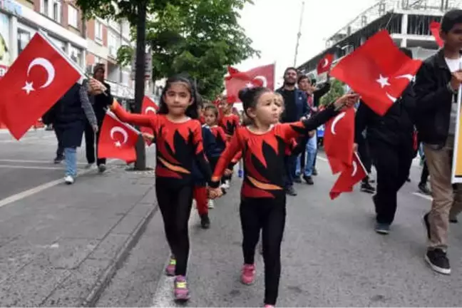 Sivas'ta 19 Mayıs Kutlandı