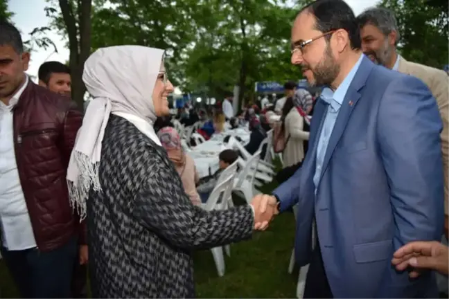 Ramazan'ın Bereketi Başiskele Sahilinde Yaşanıyor