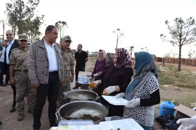 Kahraman Mehmetçik Burseya'da İftar Yaptı
