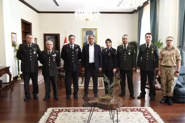 Jandarma'dan Vali Tekinarslan'a Ziyaret