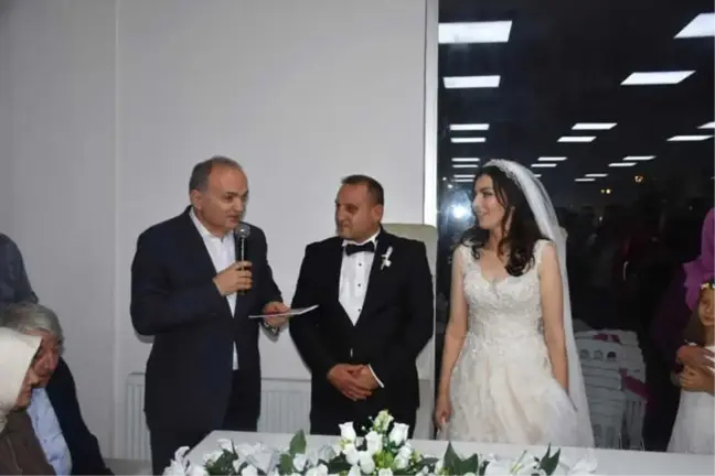 Bakan Özlü, Düzce'de Nikah Şahidi Oldu