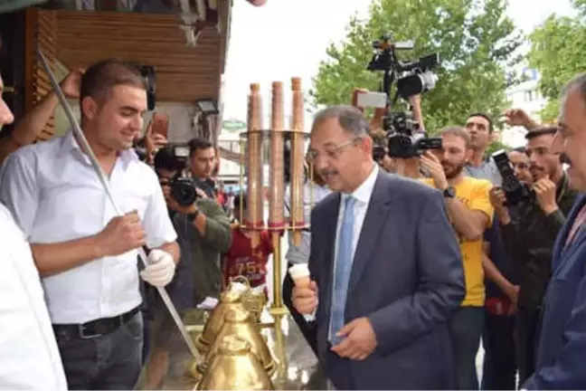 Bakan Özhaseki: Türkiye'yi Depreme Hazırlayacak, Akıllı Evler Yapacağız (2)