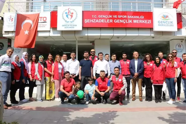 Manisa'daki Gençlik Merkezi Gönüllüleri Piknikte Buluştu