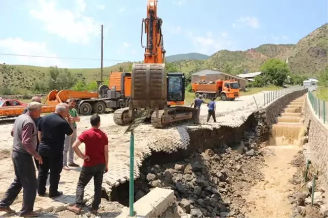 Erzurum'daki Sel Hayatı Durma Noktasına Getirdi