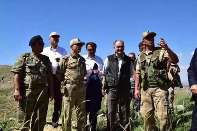 Vali ve Jandarma Komutanı'ndan 2 Şehit Verilen Kazıktepe'de İnceleme