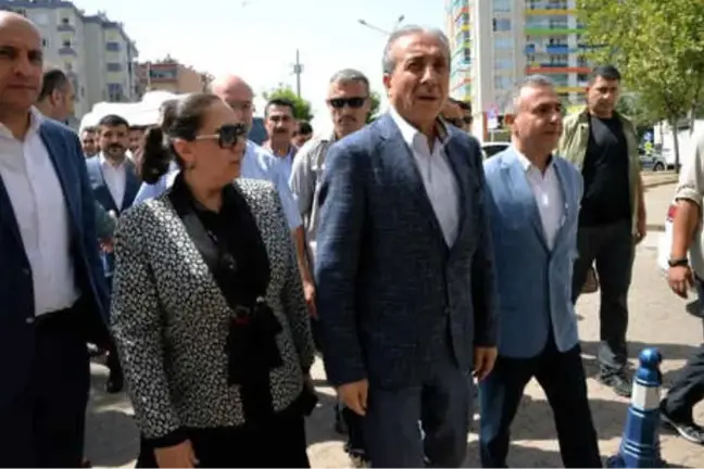 AK Parti'nin Diyarbakır'dan Seçilen 3 Milletvekili Mazbatasını Aldı