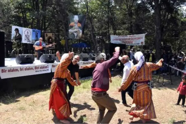 Pir Sultan Abdal, Köyünde Anıldı