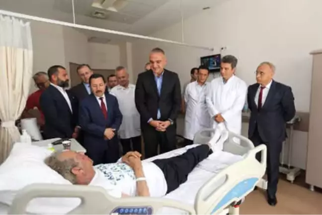 Bakan Ersoy'dan, Can Gürzap'a Geçmiş Olsun Ziyareti