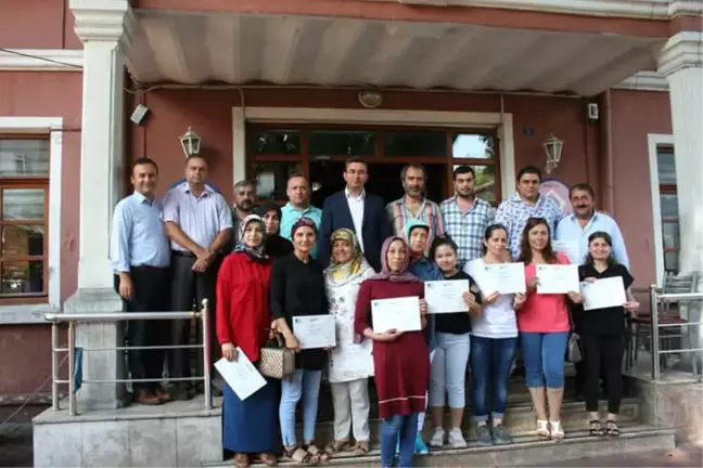 Çayemder, Girişimcilik Kursundaki Kursiyer Belgelerini Aldı