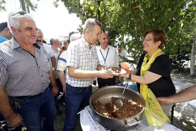 Başkan Pekdaş'ın İlk Bayramlaşması Çalışanlarıyla