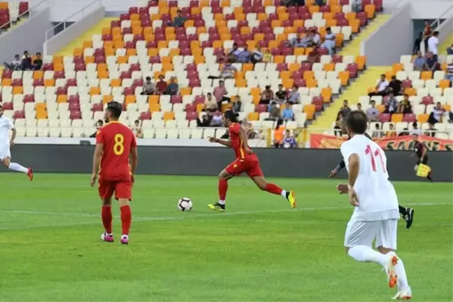 Evkur Yeni Malatyaspor'un İki Personeline İhtar