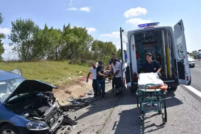 Çorlu'da Bayram Dönüşü Kaza: 2 Ölü, 5 Yaralı