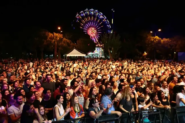 Rock Sahnesi'nde İzmirlilere Süpriz