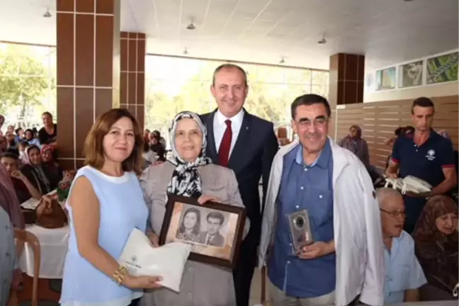 50 Yıl Mutlu Yaşadılar, Hediyelerini Başkan Işık'tan Aldılar