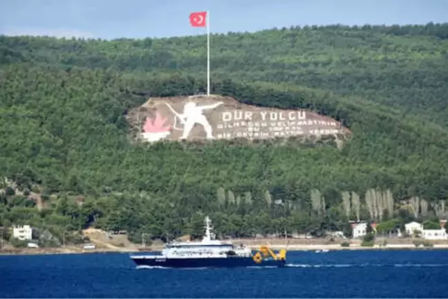 Rus Kurtarma Gemisi, Çanakkale Boğazı'ndan Geçti