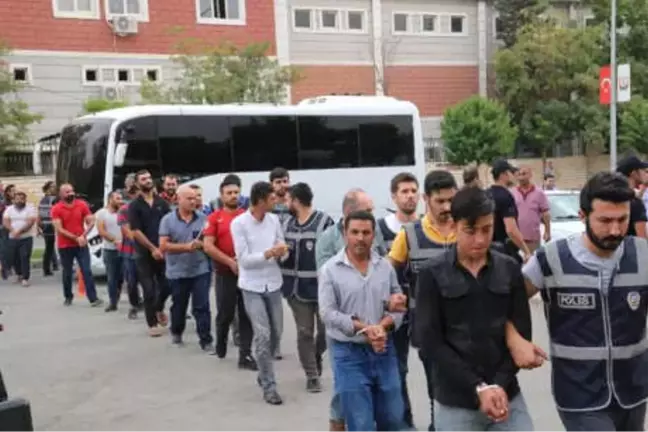 Şanlıurfa'da, 2 Türk Kardeşin Öldürülmesiyle İlgili 21 Kişi Adliyede